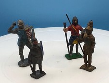 KNIGHTS X 4   LEAD FIGURES