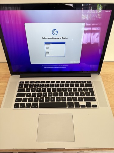 Apple macbook pro mid - apple, 15”