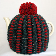 TEA COSY, Hand Knit, (Large