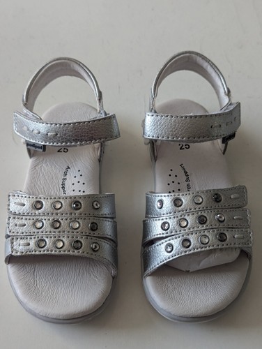 Girls shoes size - 7-7.5., soft