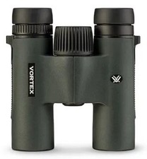 Vortex Triumph 10 x 28 HD