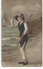 GLAMOUR LADY BEAUTY  BATHING