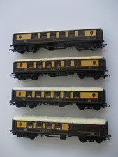 Rake of Four Tri-ang OO Gauge Pullman Passenger Coaches