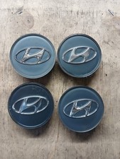 Genuine Set of 4 Hyundai i10 i20 i30 i45 iX35  Alloy Wheel Centre Caps...H1