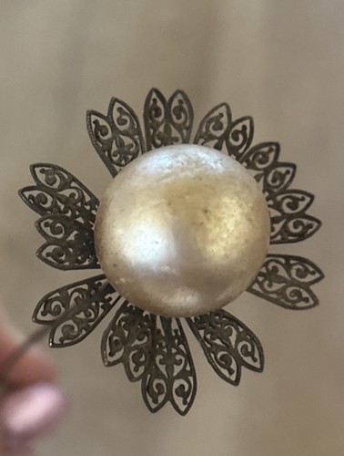 Antique hat pin flower - antique, designe