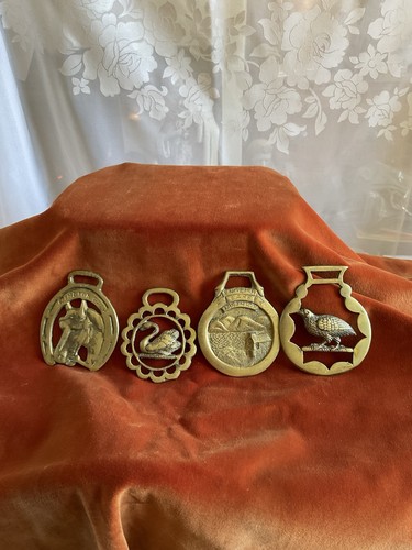 Vintage horse brasses set - horse, of