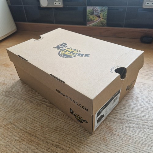 Martens shoe box empty - dr, (**empty