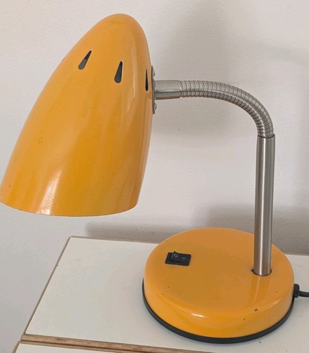Desk lamp vintage style 70s - vintage,