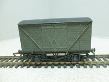 Lima Ventilated Van Repainted