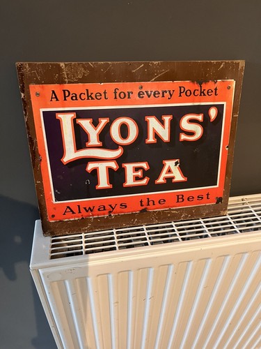 Vintage style lyon - vintage,