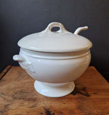 Vintage Le Vrai Gourmet White Lidded Soup Stew Server Tureen Bowl With Ladle