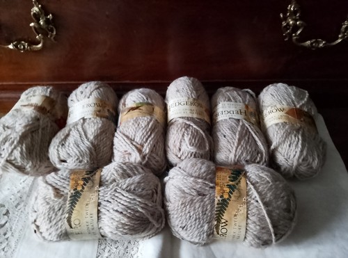 50g balls hayfield - 8x,