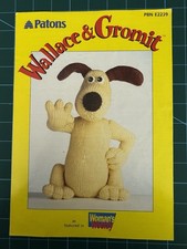 Original Patons Woman's Weekly Wallace & Gromit - Gromit Toy Knitting Pattern