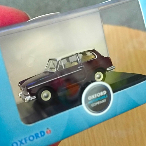 Oxford diecast austin - diecast, mkii