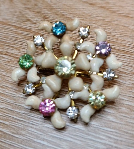 Vintage flower riveted - flower, brooch