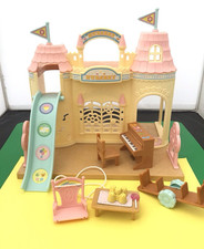 SYLVANIAN FAMILIES BABY CASTLE NURSERY  PLAY BUNDLE