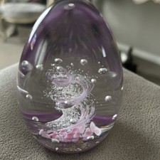 SELKIRK GLASS EGG SHAPED DECORATIVE NOCTURNE PURPLE PAPERWEIGHT SCOTLAND SIGNED