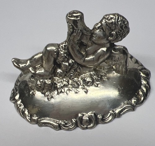 Beautiful vintage cherub cast - beautiful,