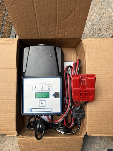 Battery charger cbhf2 - s.p.e.,