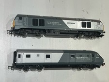 Hornby R2951 OO Gauge Wrexham & Shropshire Class 67 Mk3 DVT Train Pack Runner