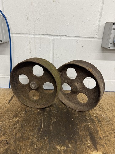 Vintage cast iron - cast, wheels