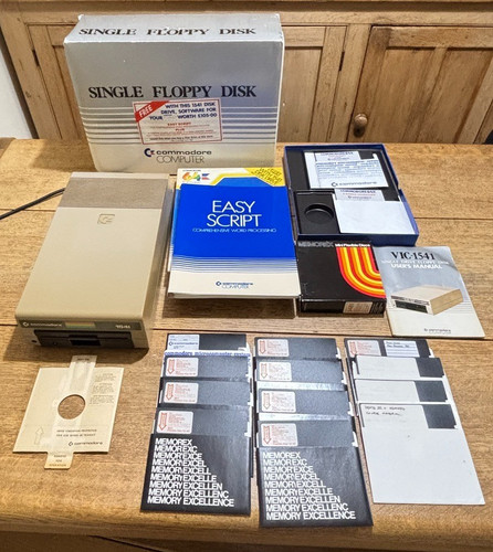 Vintage commodore vic 1541 - commodore, vic-1541