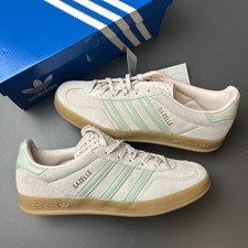 Size 9 - adidas Originals