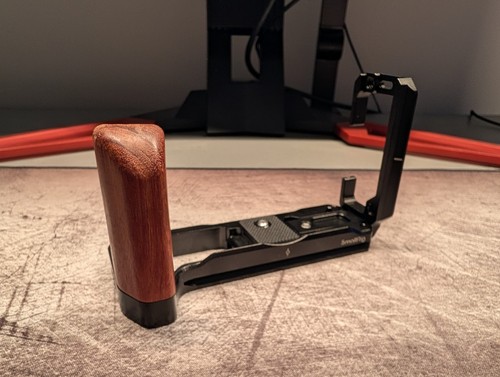 Smallrig bracket wooden - wooden, grip