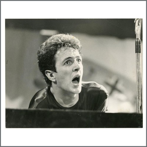 The clash joe strummer 1970s - the,