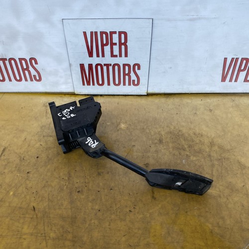 Vauxhall corsa accelerator - d,