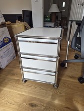 USM Haller Mobile Pedestal