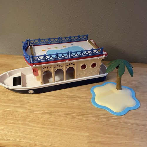 Sylvanian families seaside - families,
