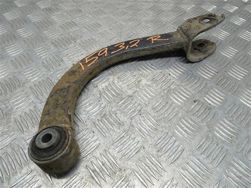 Rear subframe arm hub - hub, support