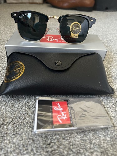 Gold and black polarised ray - and,