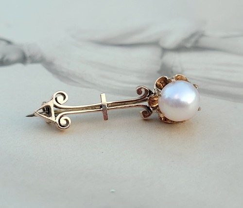 Antique 10k yellow - gold, pearl