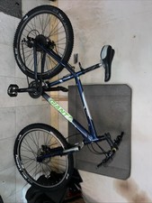 Giant mountain bike Used Everything Works No Grips Cash Only On Collection