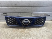 NISSAN TERRANO II R20 Grilles