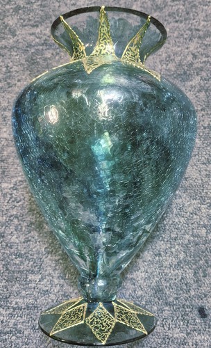 Vintage peeling greeny - greeny, colored