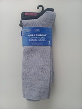 NEW MENS  M&S SOCKS -SIZE