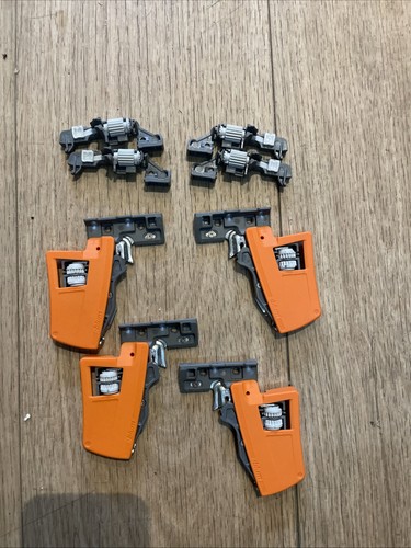 Pair clips locking devices for - pair,