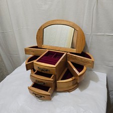 Vintage Wooden Mele Jewellery