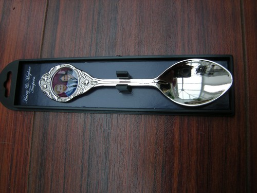 Royal wedding collectables - royal,