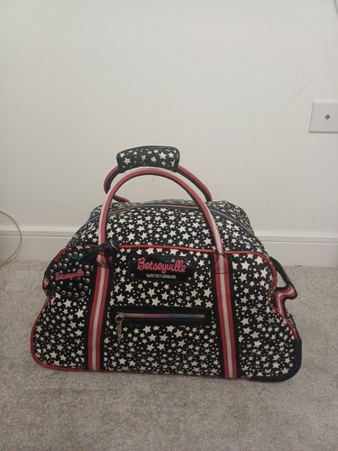 Betsey johnson star rolling - star,