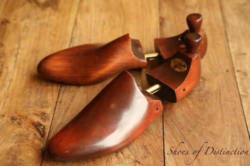 Gordon scott wooden shoe trees - wooden,