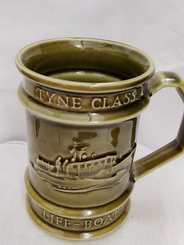 Green holkham pottery mug rnli - green,