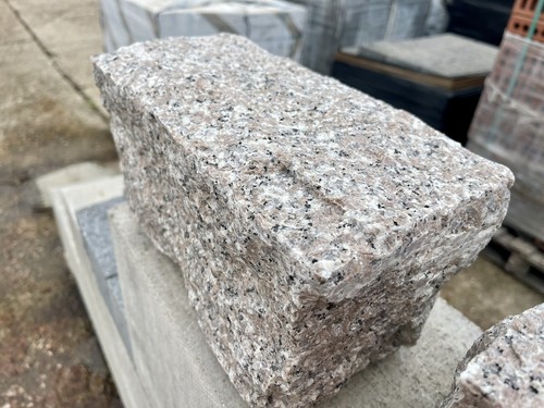 Pink cropped granite - pink,