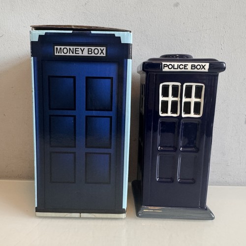 Ceramic london police box coin - london,