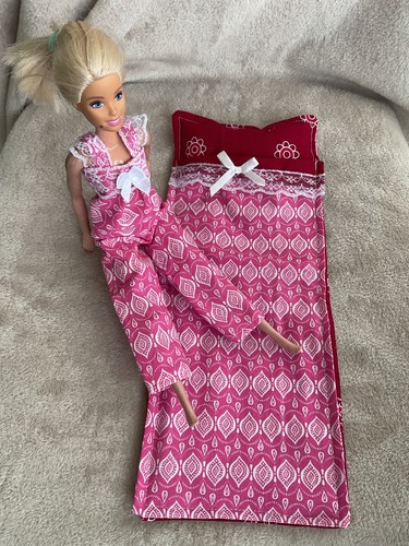 Pyjamas sleeping bag fits - &,