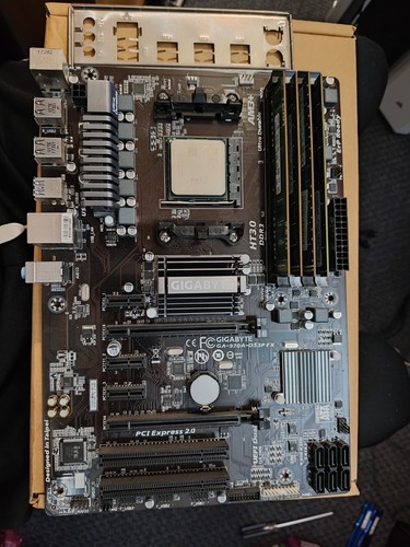 Amf 8350 core - 20gb, ddr3