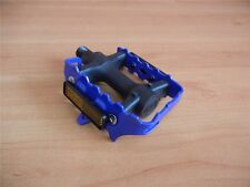 * Blue Union Cage Pedals